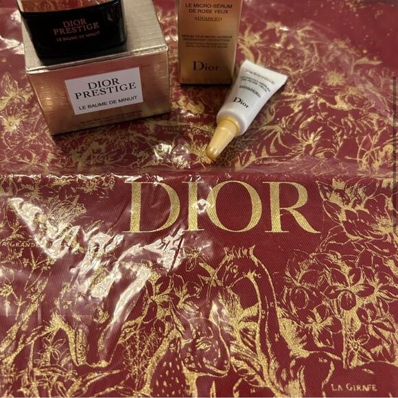 Dior Prestige Skincare Collection in Black and Gold - Picture 4 of 4